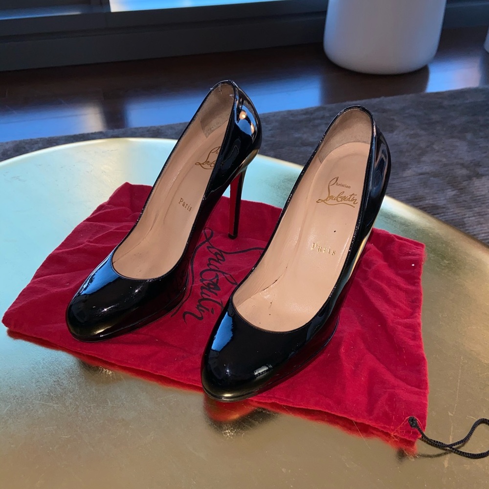 Authentic Christian louboutin black patent pumps